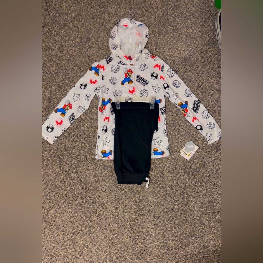Nintendo Super Mario White Hoodie Set